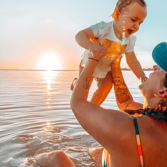 A L O H A 🤙🏼I’m Katelyn! - Picture 3 of 5